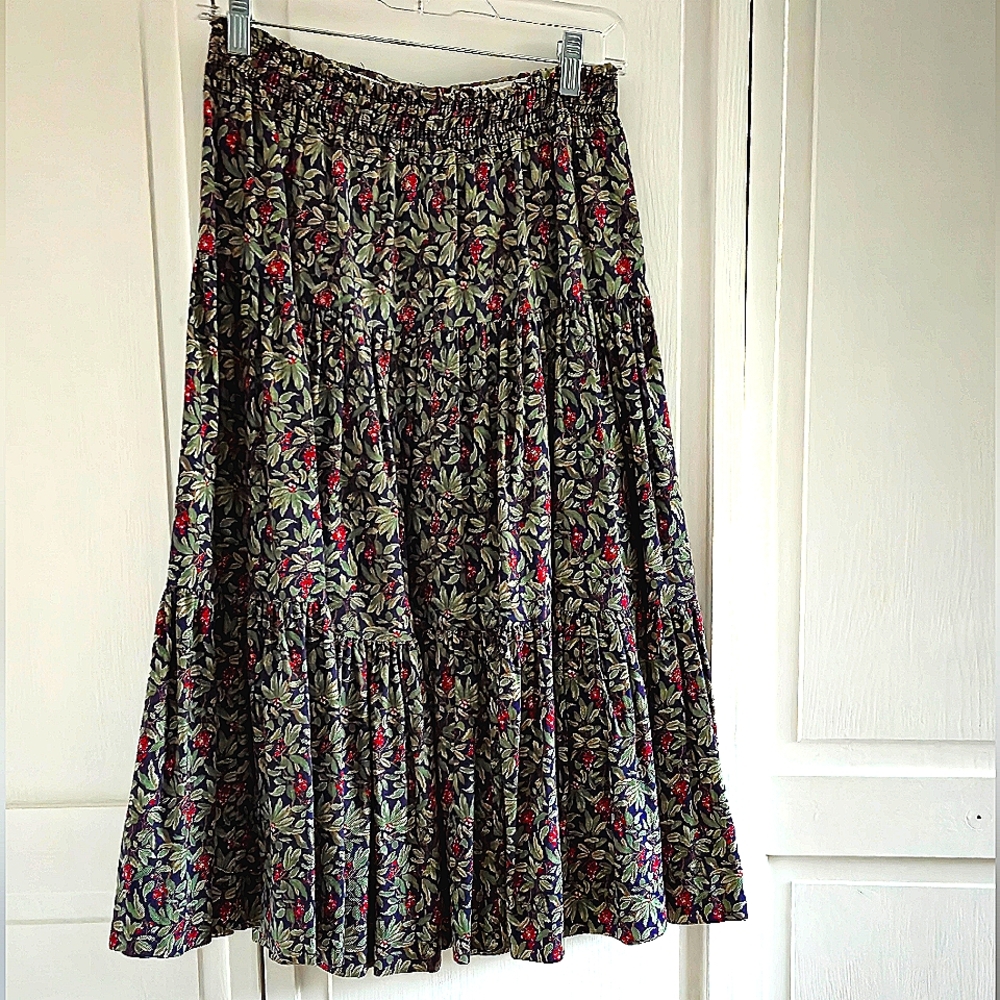 VINTAGE LAURA ASHLEY